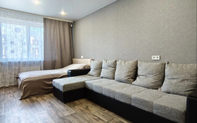 Na Magistralnoy Ulitse 16 Flat