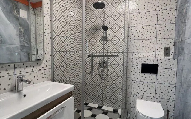 Na Ulitse Drazhinskogo 45A Flat