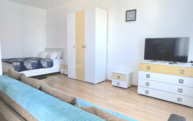 Na Ulitse Parusnaya 17 Flat