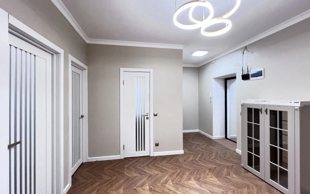 S Sovremennym Remontom Svetlaya Uyutnaya Flat