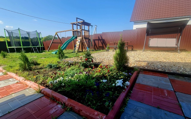 S Krasnym Zalom Private house