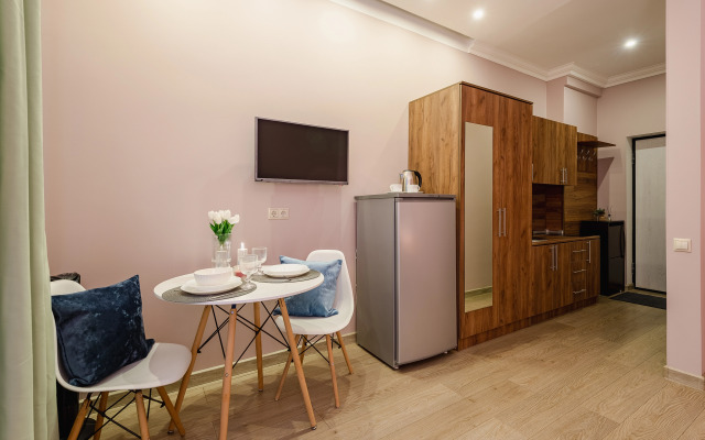 Апартаменты Студия у метро Окружная  Bon Voyage