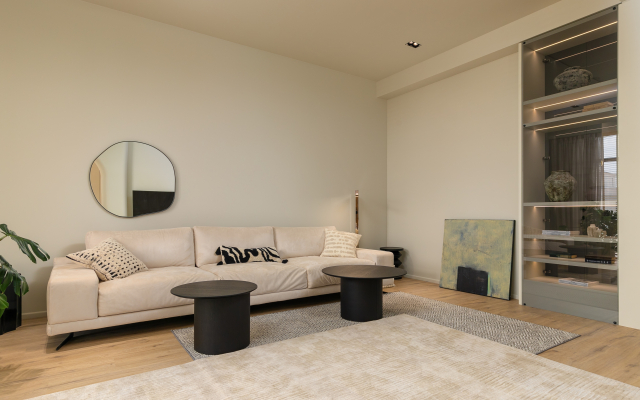 Taunkhaus v Sochi  sobstvennym Basseynom Apartments