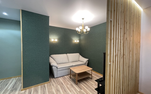 Uyutnaya kvartira na naberezhnoy Flat
