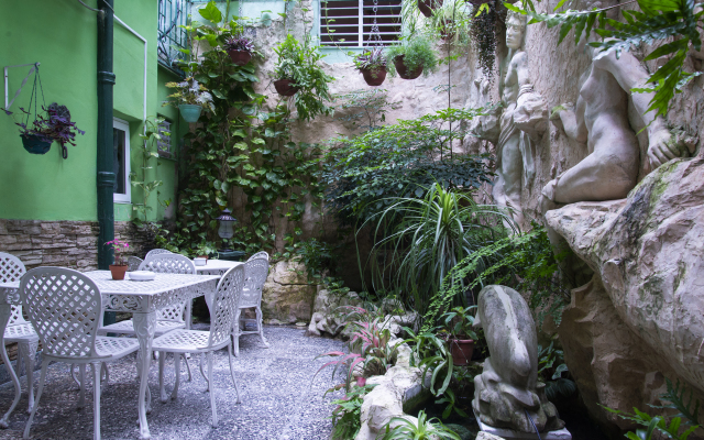 Hostal Yakelyn Mini-Hotel