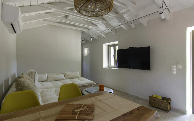 Olive Grove by the Sea Kardamyli Private house