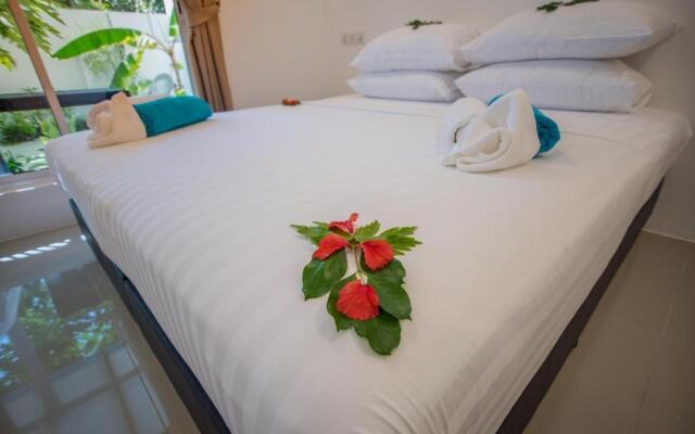 Lagoon Thoddoo Villa