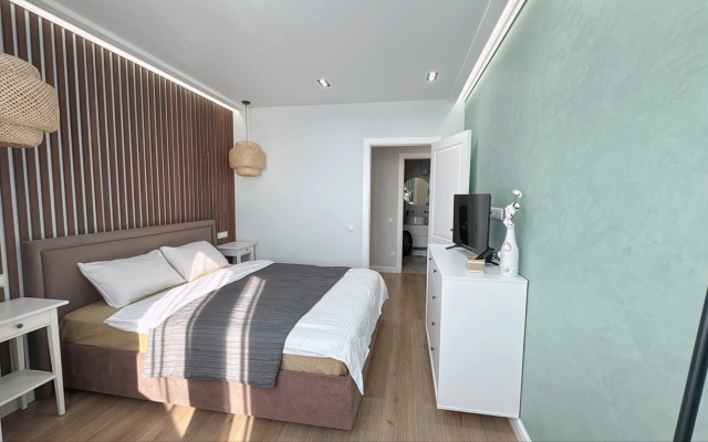Apartament favorit MorskayaSimfonya-2 s panoramoj na more, bassejnom na territorii ZhK Apartment