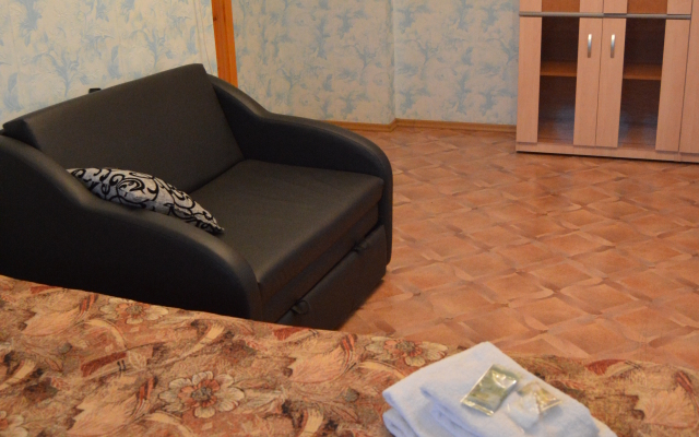 Uyut Flat 6