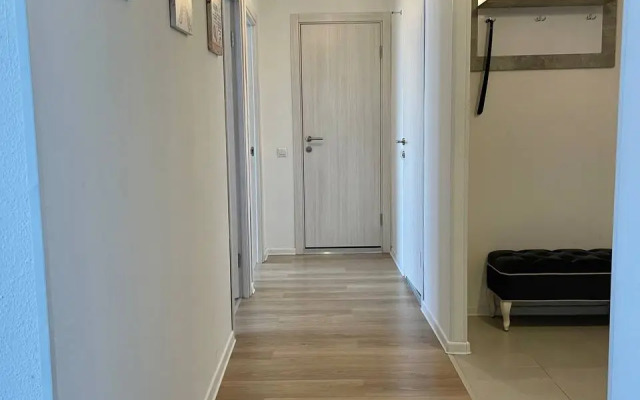 Yevrotreshka Vv Apart Vozle Metro Kotelniki Na Sosnovoy 5k1 Apartments