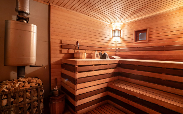 Частный дом с русской баней и банным чаном