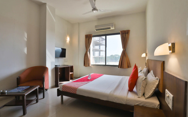 Hotel President Inn by Sky Stays
