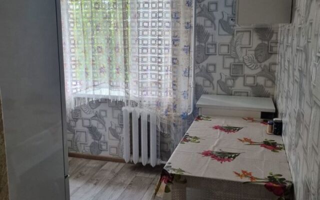 Na Atamanskoy 42B Apartments