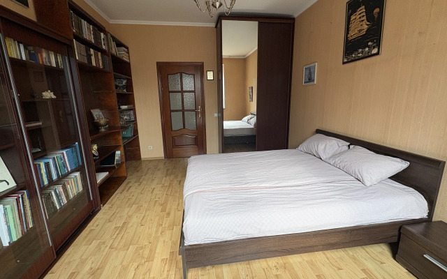 3-Kh Kvartira V Tsentre Goroda Flat