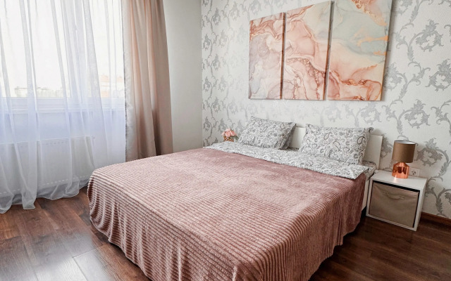 V Samom Tsentre Istoricheskogo Rayona Amalienau Flat