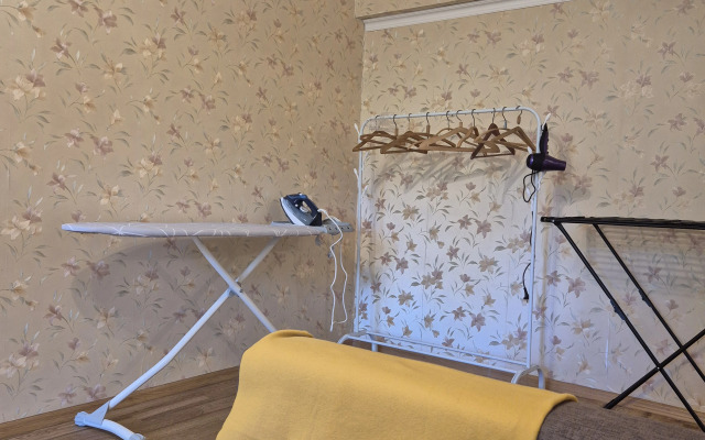 Uyutnaya Dvuhkomnatnaya V Tsentre Vozle Naberezhnoy Flat