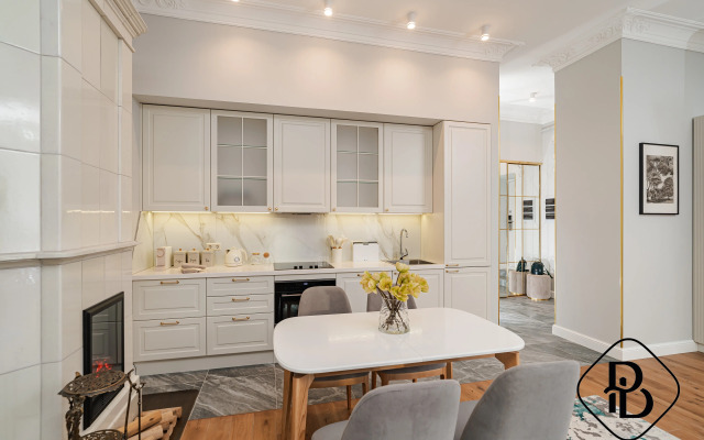 Квартира с балконом на Невский проспект -1