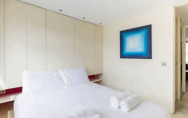 Comfortable Aircon Apartment Earls Court