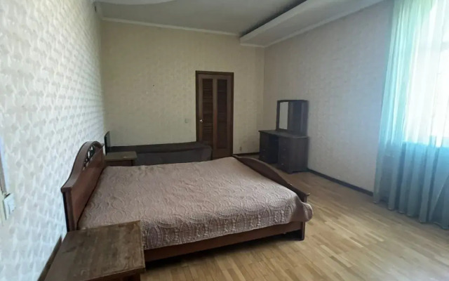 Kurortniy Guest House