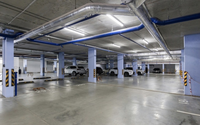 Premium-klassa Luchshaya Lokaciya ogromnaya lodgiya panorama na Ob parkovka u lifta Flat