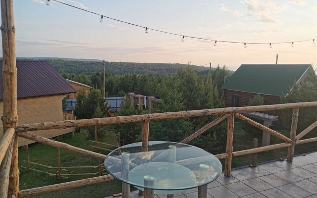 Sredniy Private House