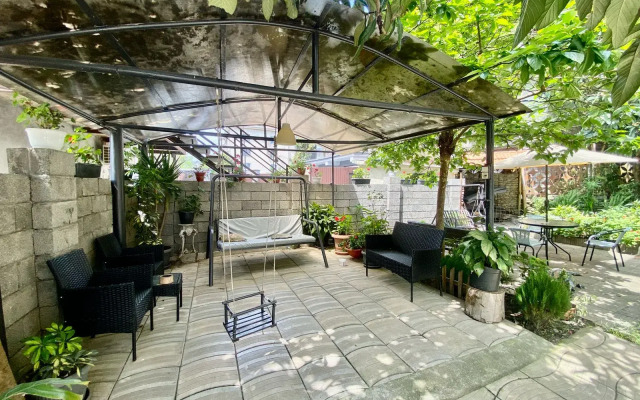 Guest house U Daryi