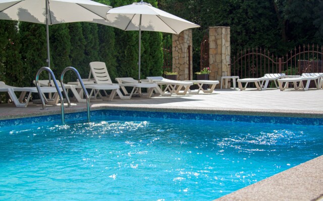 Vintazh Hotel