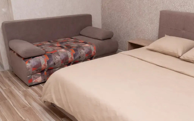 Однокомнатная квартира около администрации ШикаЛад КМВ