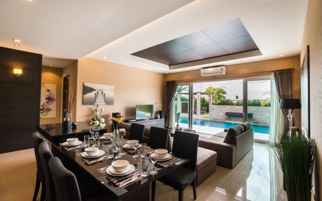 The Ville Jomtien Pool Villa