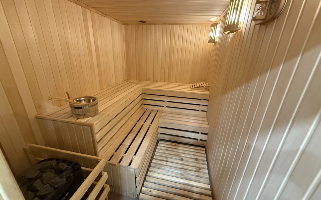Araks Hotel Complex