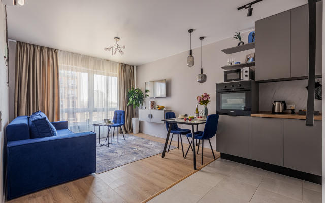 evro-2 u m. Lesnaya Apartments