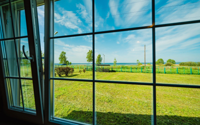 Частный дом на берегу озера Плещеево 57Б