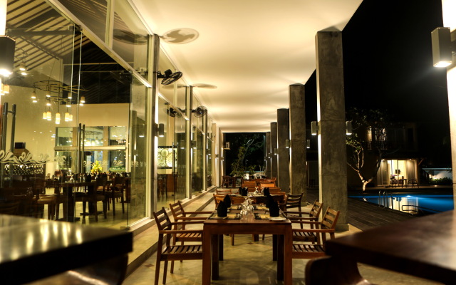 South Lake Resort - Koggala Hotel