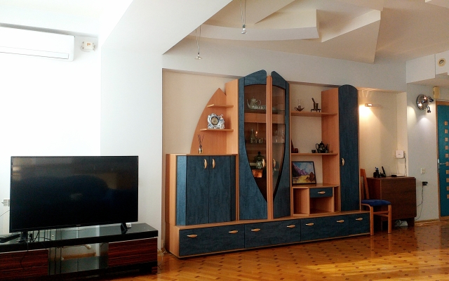 Kvartira V Tsentre G.baku, S Vidom Na More! Apartments