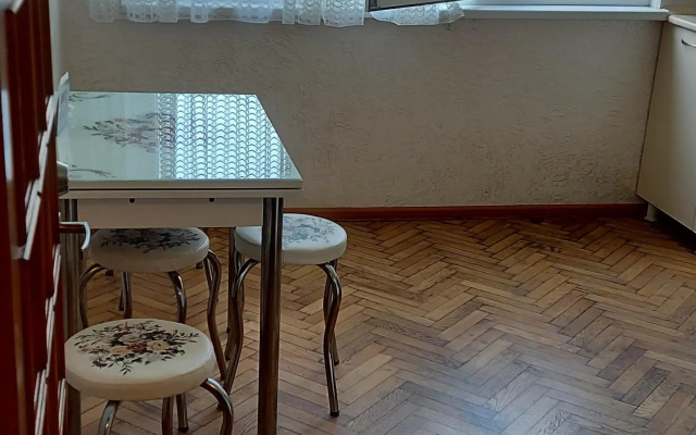 Kvartira U Berega Chyornogo Morya Apartments