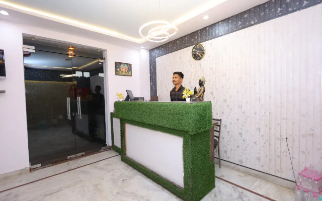 NoVo Agra Hotel