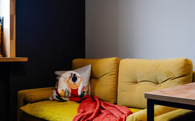Stilnaya Loft Studiya Ryadom S Botanicheskim Sadom Apartments