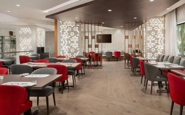 Отель RAMADA ENCORE BY WYNDHAM MUSCAT