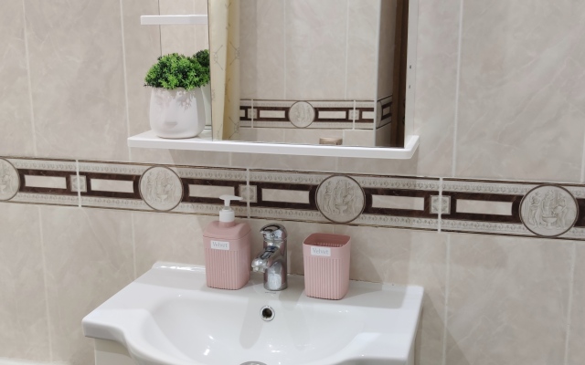 Komfort Na Khlebozavodskoy 28/5 Apartments