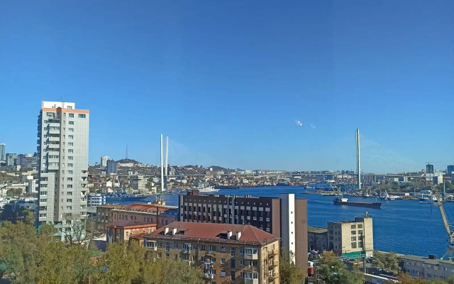 1-Komnatnaya Bestugheva15 Vid na Zolotoy Most Flat
