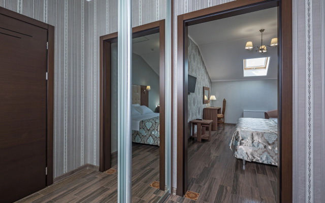 Mari Hotel