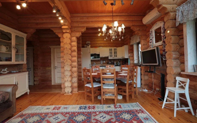 3 Gelaland Private House