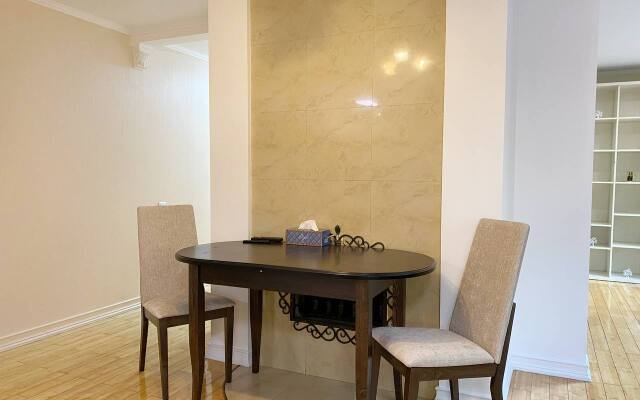 Apartamenty na Suhanova 5 v centre