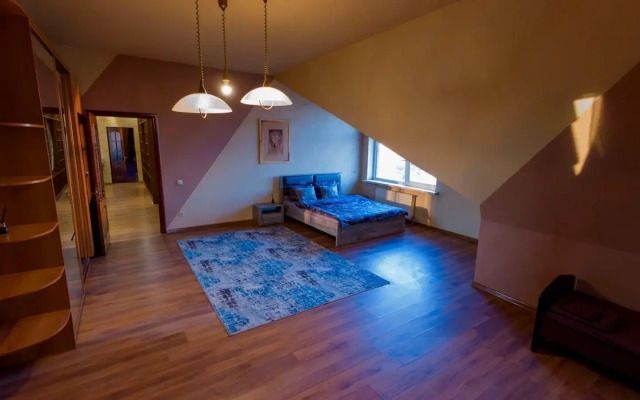 Квартира Роскошный пентхаус в ЖК Замок