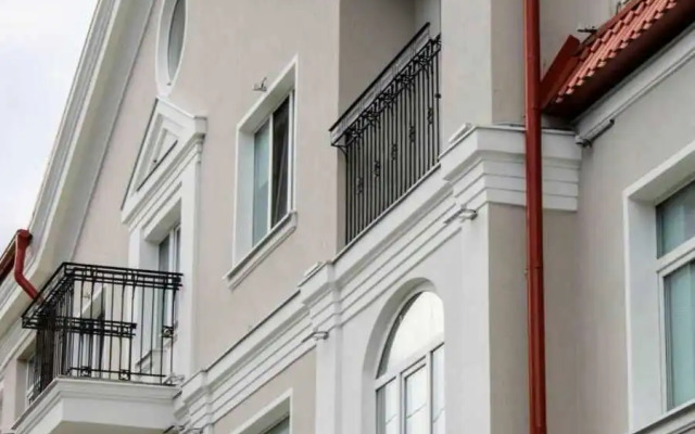Muza Na Prospekte Mira Apartment