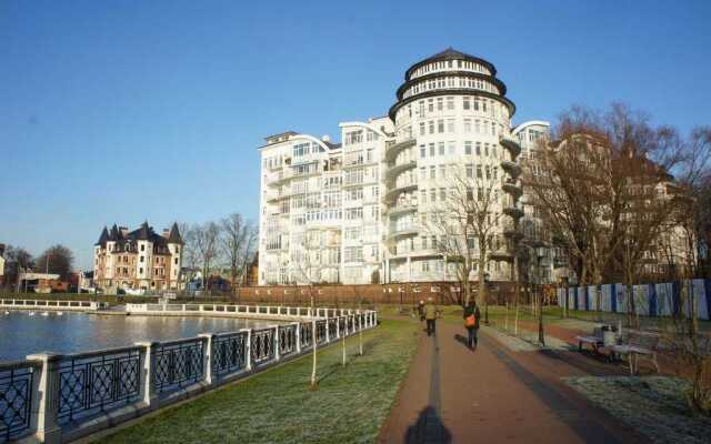 S Panoramnym Vidom Vozle Verkhnego Ozera Flat