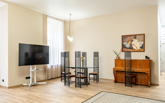 Sergeew Apartments dvuhkomnatnyj Lyuks s vidom na naberezhnuyu Fontanki Apartments
