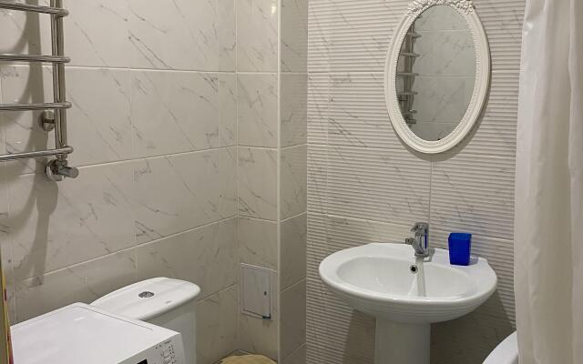 Studiya V Novostroyke Na Pervom Etazhe Apartments