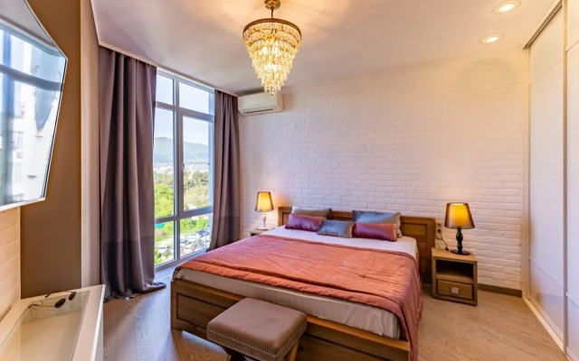 Na Primorskoy 30A Flat