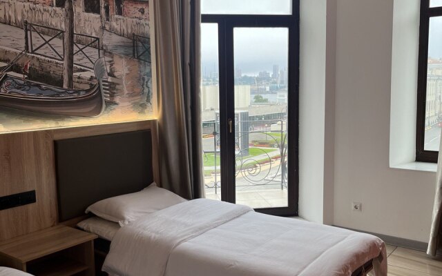 Hotel Holiday Hotel